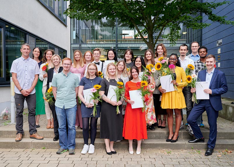 Uniklinik Jena Mit Sonnenblumen ins Berufsleben gestartet JN