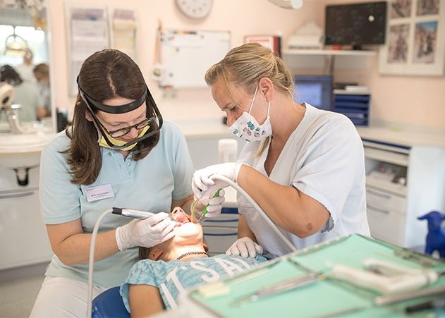 Die Zahnmediziner des Uniklinikums behandeln vorübergehend am alten Standort in der Bachstraße.