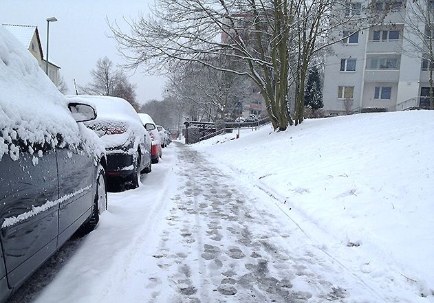 Wenn der Winter kommt, ist auch der Schnee nicht weit. Doch wer räumt den Schnee wieder weg, wenn Glätte droht?